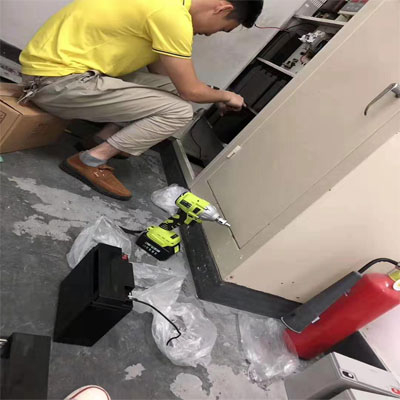 某學校EPS蓄電池更換維保案例